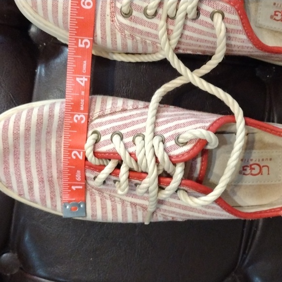 Ugg Eyan II Striped Seersucker Lace Canvas Red White - Picture 12 of 12